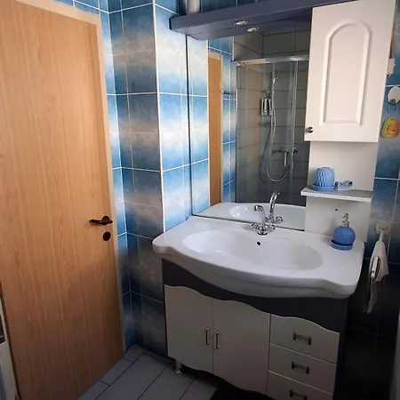 Apartment Apartma Arh *